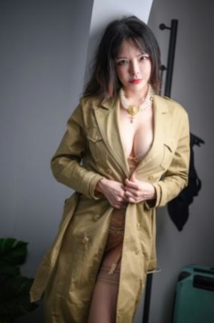 吃奶扶着岳从后面挺进乱_720在线观看高清